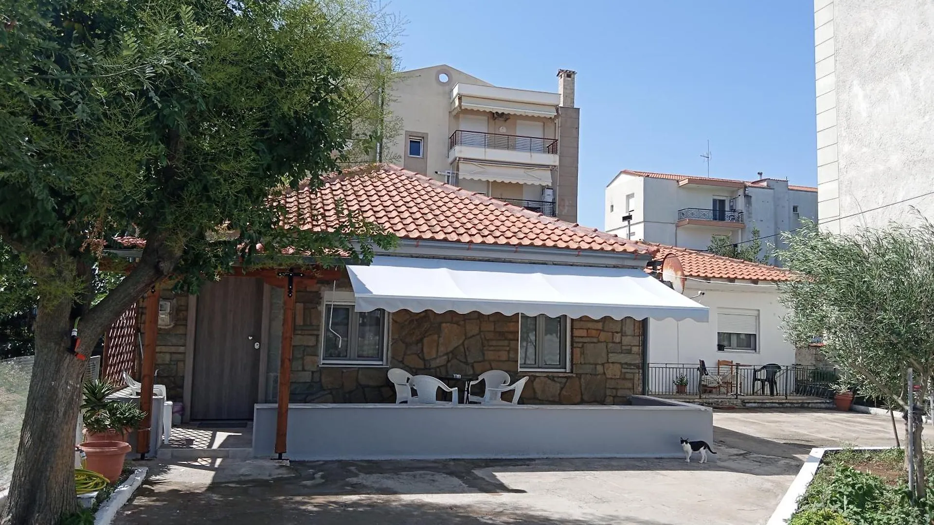 Holiday home Spiti Mayridou Skala Neon Epivaton